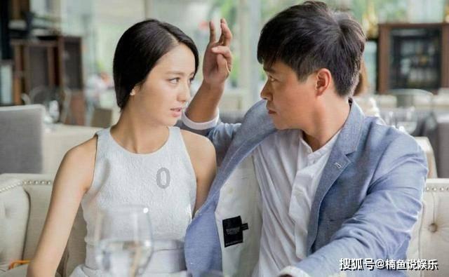 胡歌谈繁花幕后，夸王家卫像科学家，拍戏严谨每天睡眠不足三小时